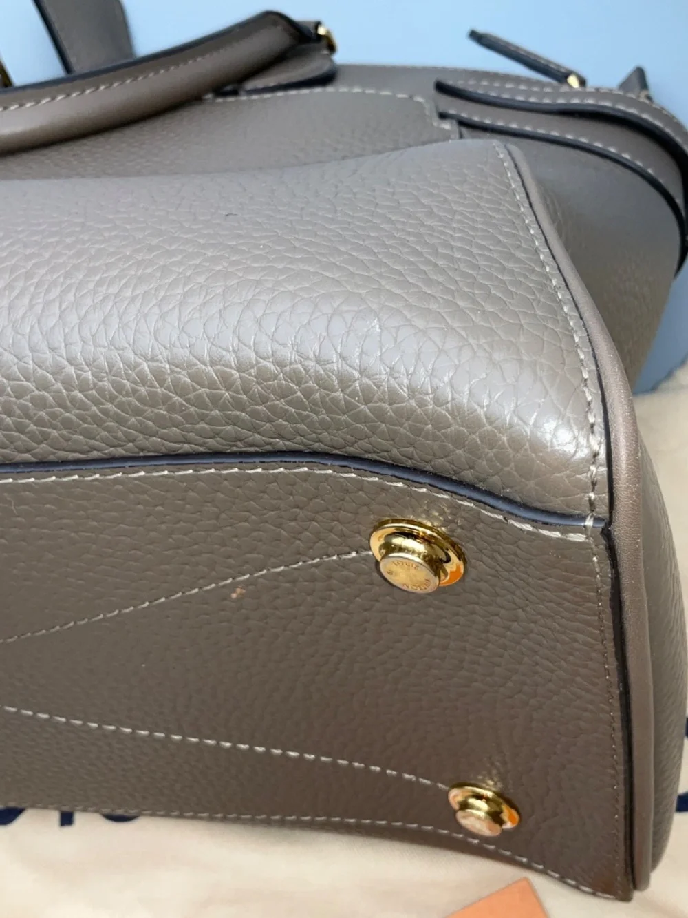 Louis Vuitton excellent very